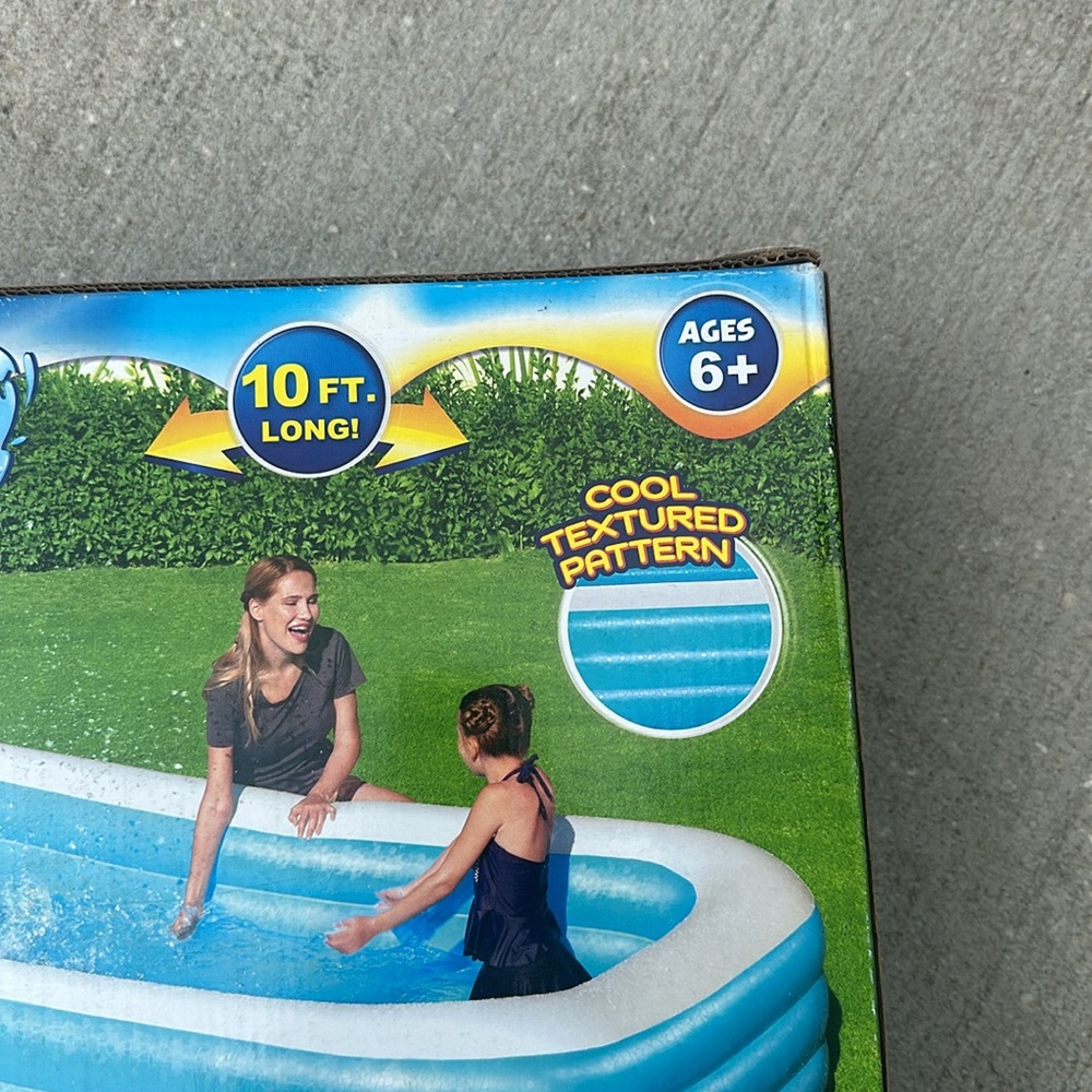 Swimming pool - Picture 4 of 4